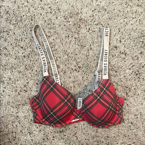 Victoria’s Secret Lightly Lined T-Shirt Red Plaid‎ Logo Strap Bra Size 32C - Picture 1 of 5